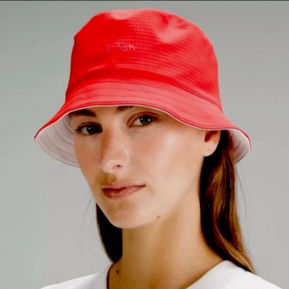 Lululemon Both Ways Reversible Bucket Hat Red/ White Unisex Size M/L